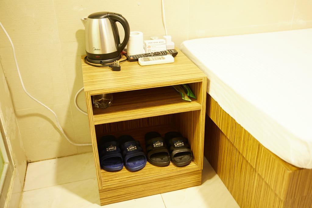 Me Easy Hostel Гонконг Экстерьер фото