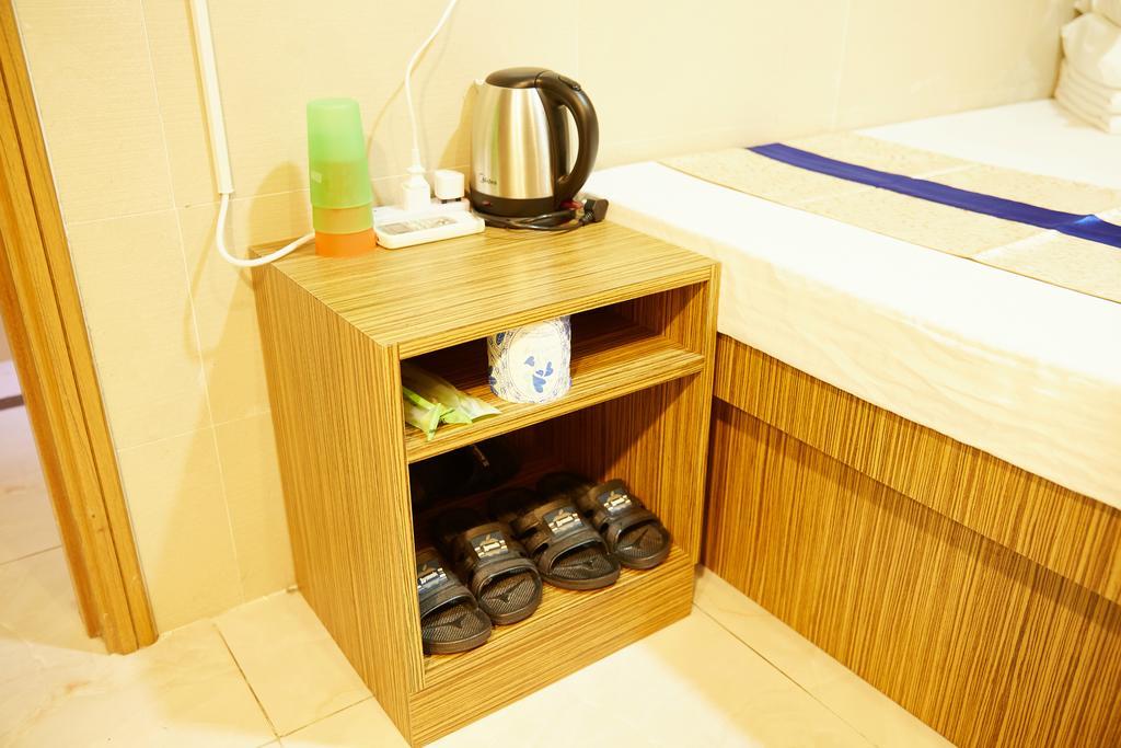 Me Easy Hostel Гонконг Экстерьер фото