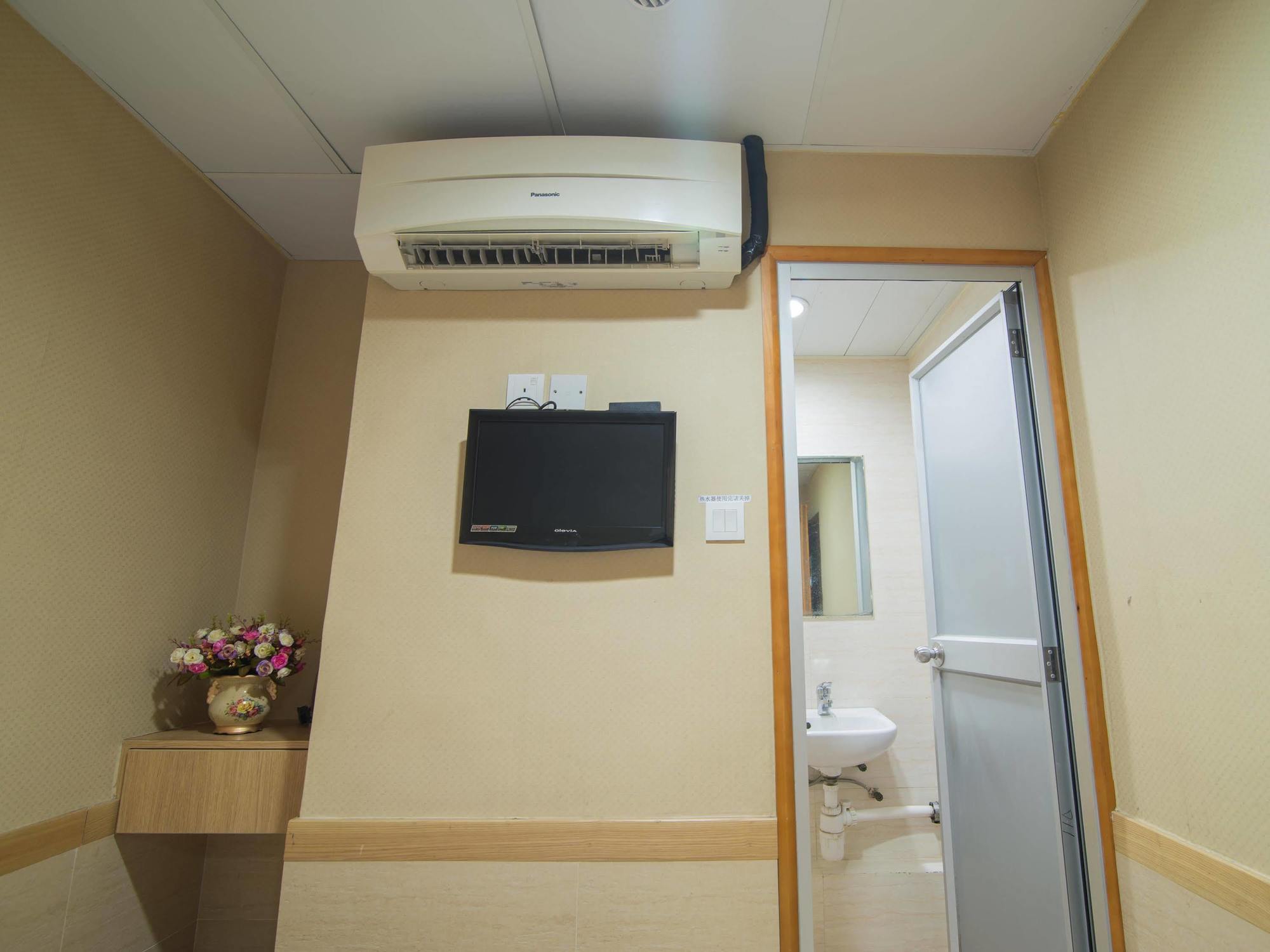 Me Easy Hostel Гонконг Экстерьер фото