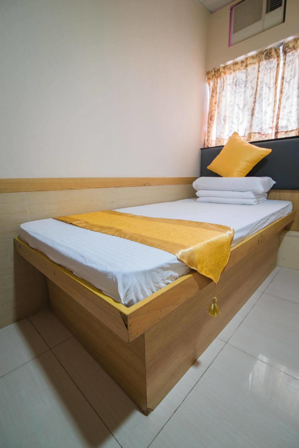 Me Easy Hostel Гонконг Экстерьер фото