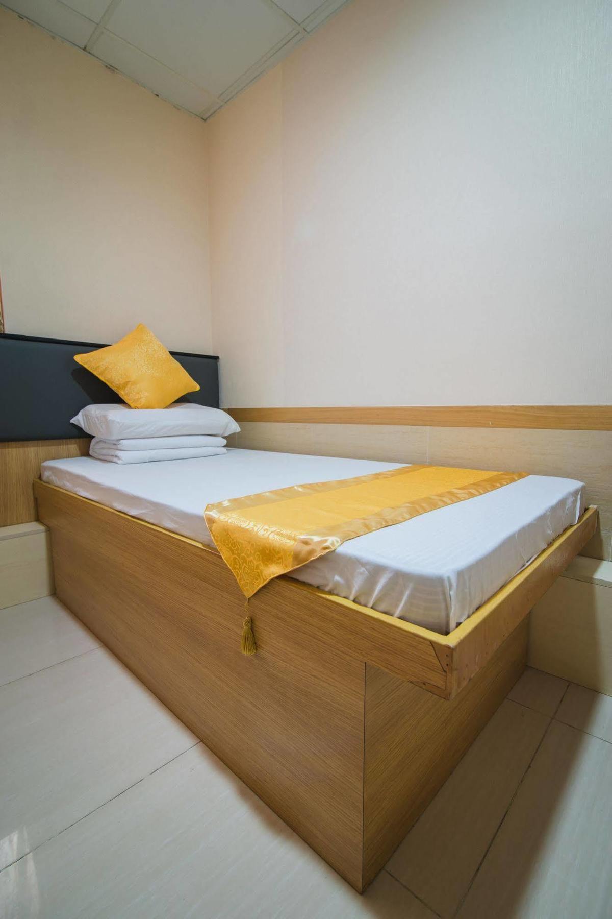 Me Easy Hostel Гонконг Экстерьер фото